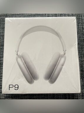 P9 On-Ear Headphones in Silver - Premium Wireless Audio